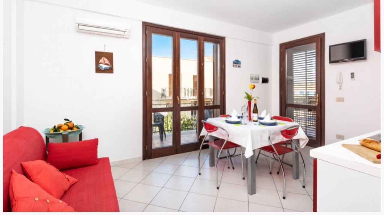 Hibiscus Apartment San Vito Lo Capo Bagian luar foto