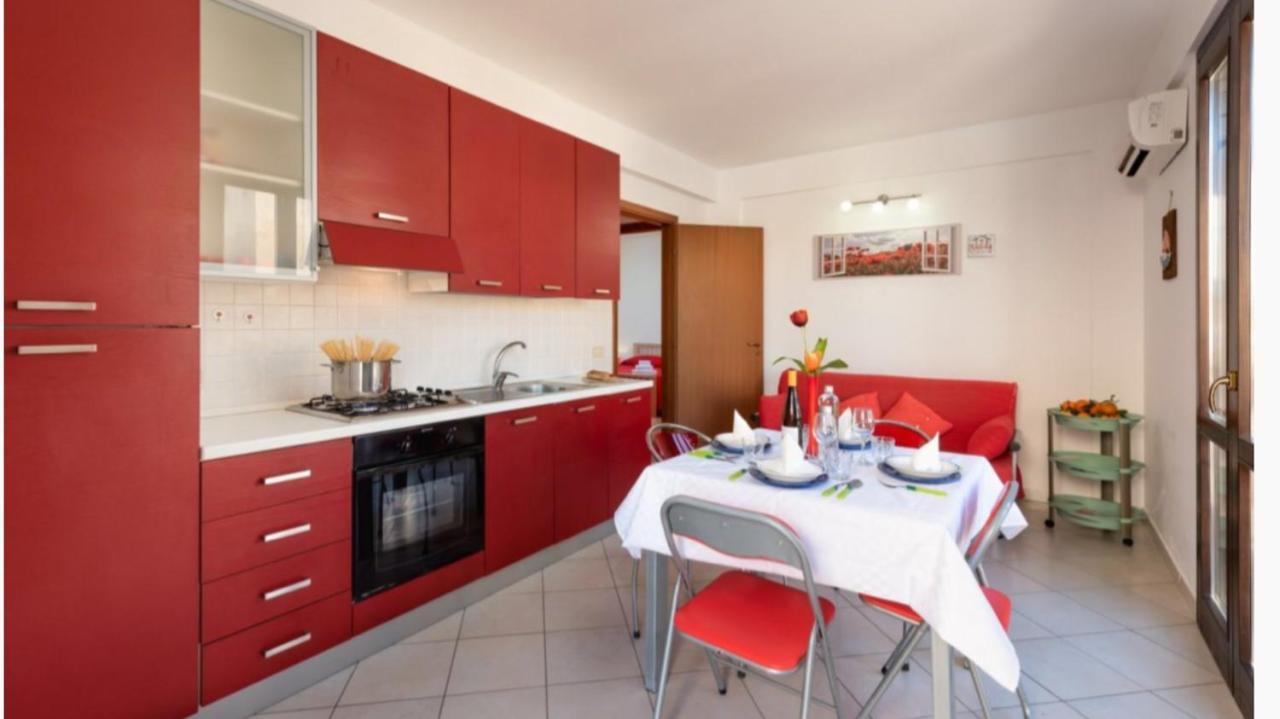 Hibiscus Apartment San Vito Lo Capo Bagian luar foto
